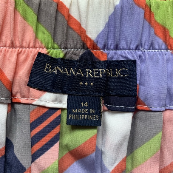 Schoolgirl Skirt from Banana Republic - Picture 2 of 2